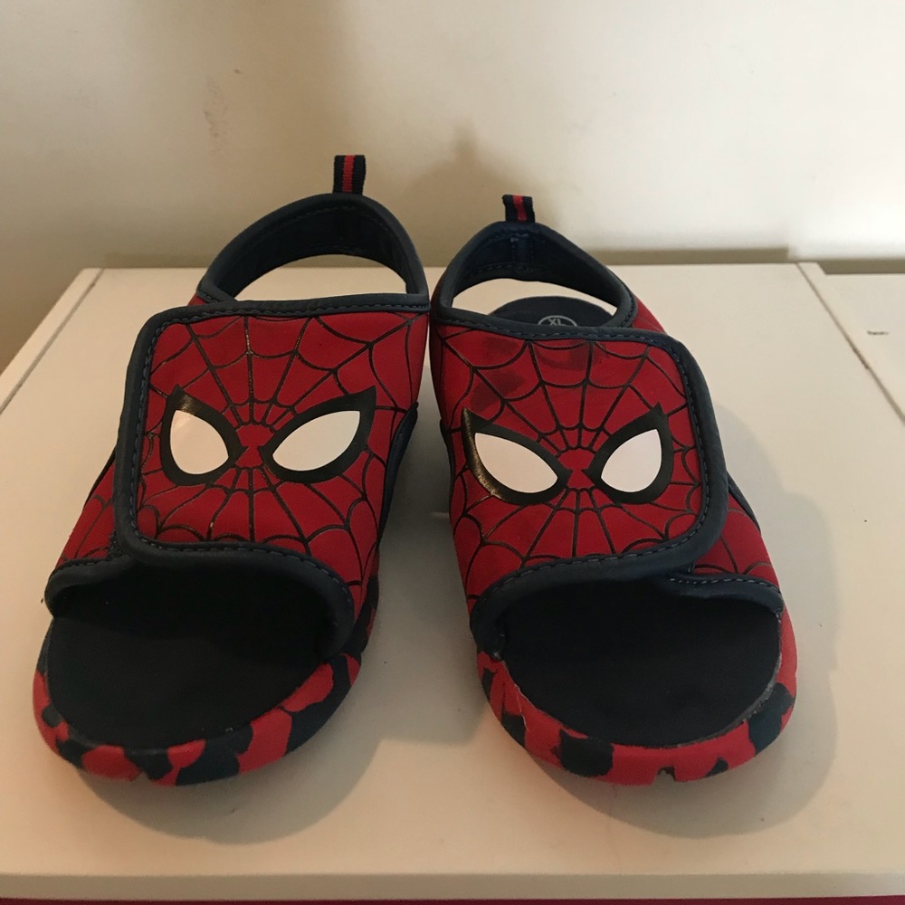 Shoe - Picture 1 of 3